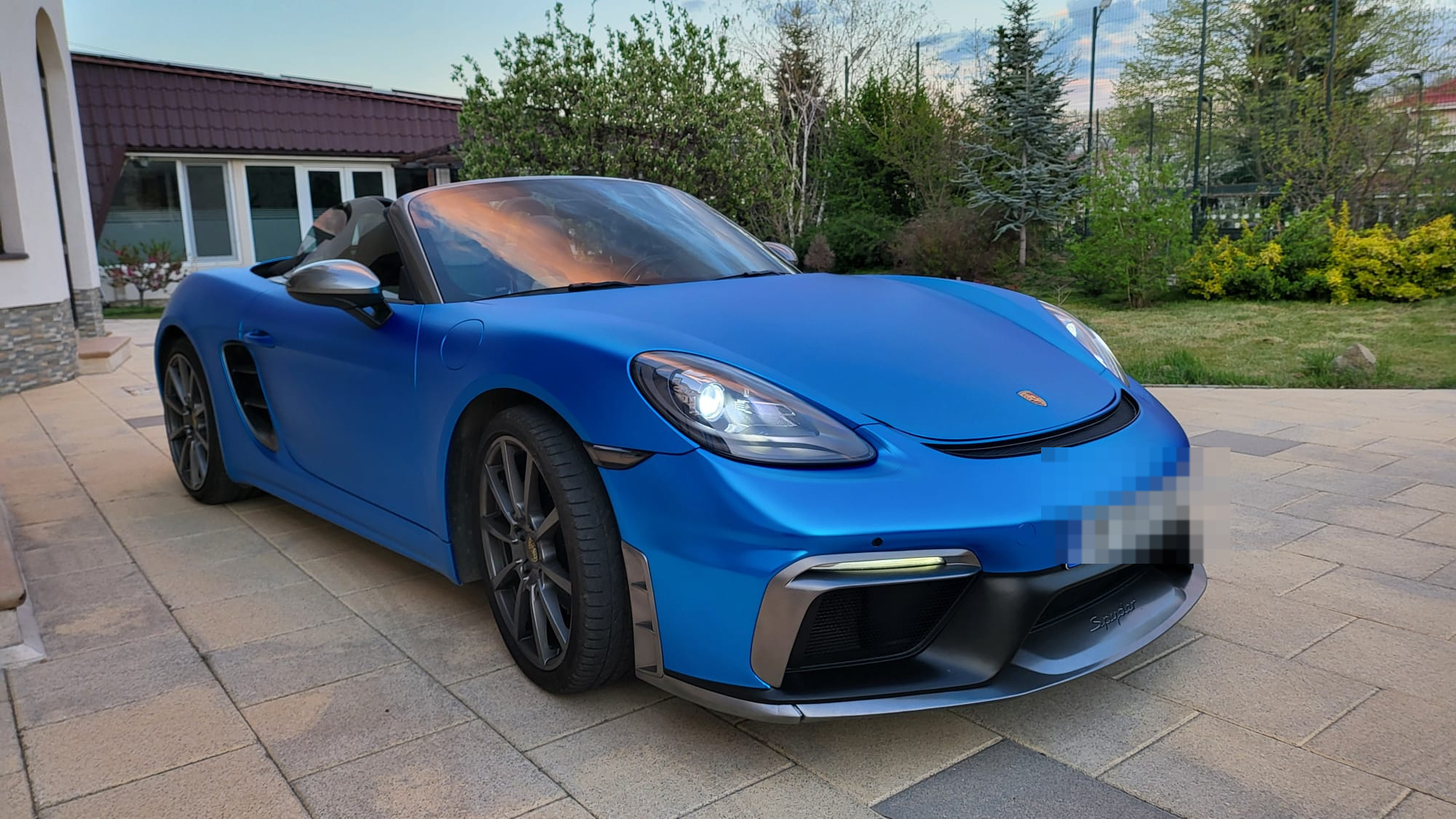 Porsche colantat integral în albastru satinat de CISKO AutoDesign